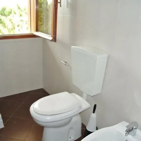 Διαμέρισμα Stylish Pool View Flat With Two Terraces